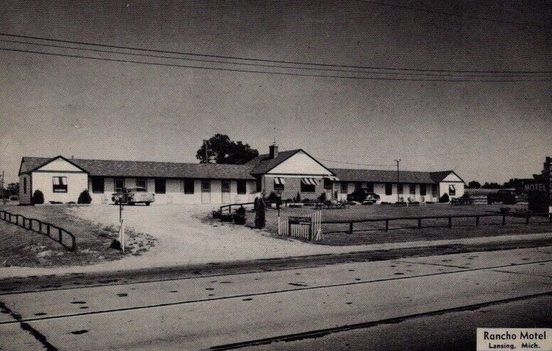 Apex One Motel (Rancho Motel, El Rancho Motel) - Vintage Postcard (newer photo)